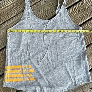 Under Armour women’s tank top size XL loose, gray